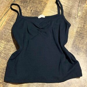 🖤Spaghetti strap mid crop shirt🖤